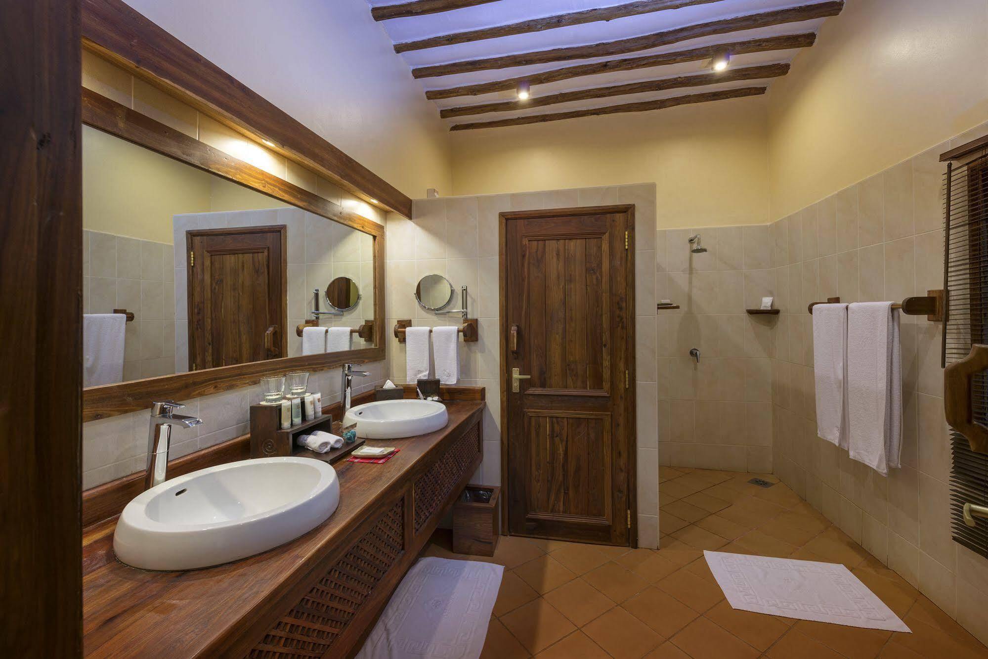 Neptune Ngorongoro Luxury Lodge Exterior foto